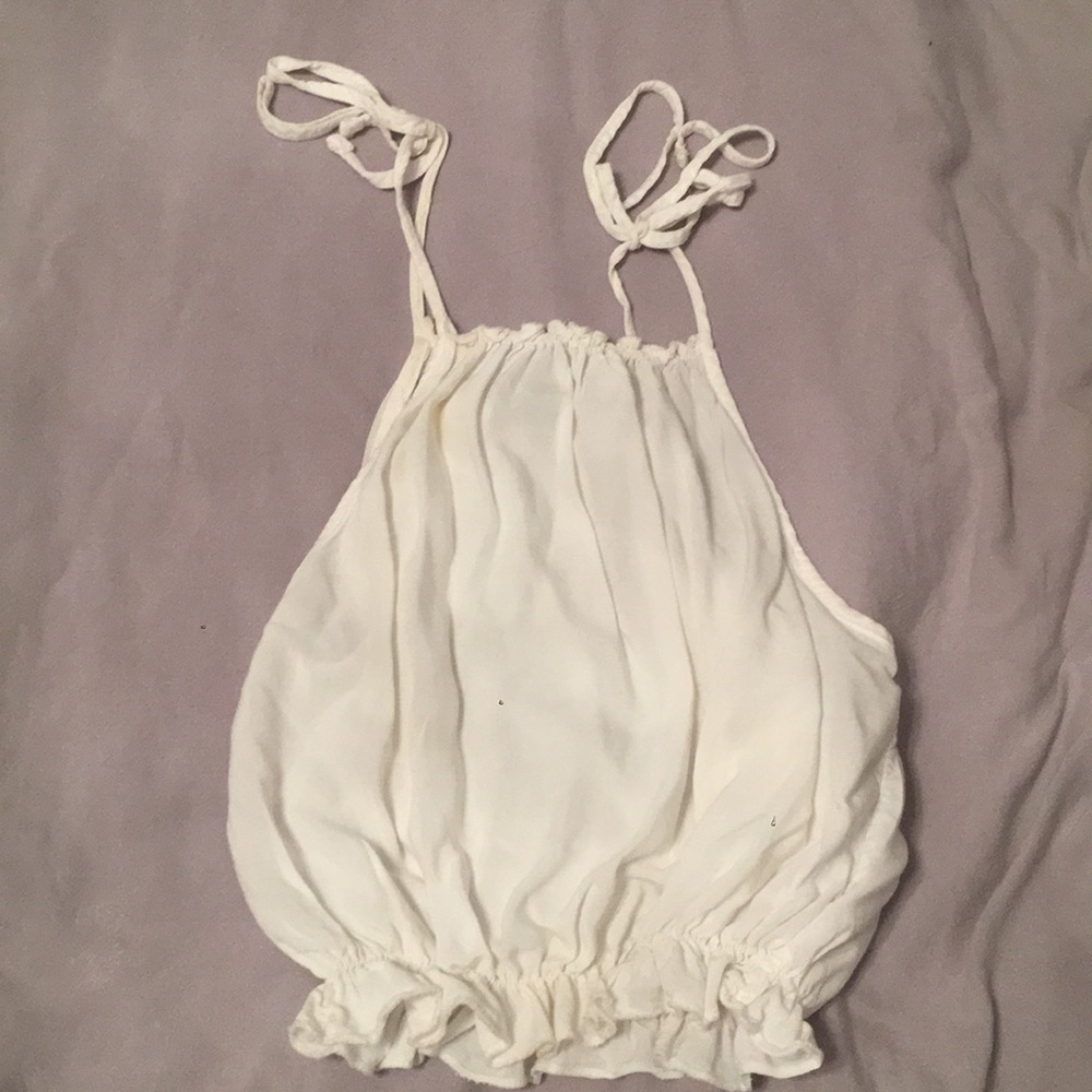 White brandy flowey tank